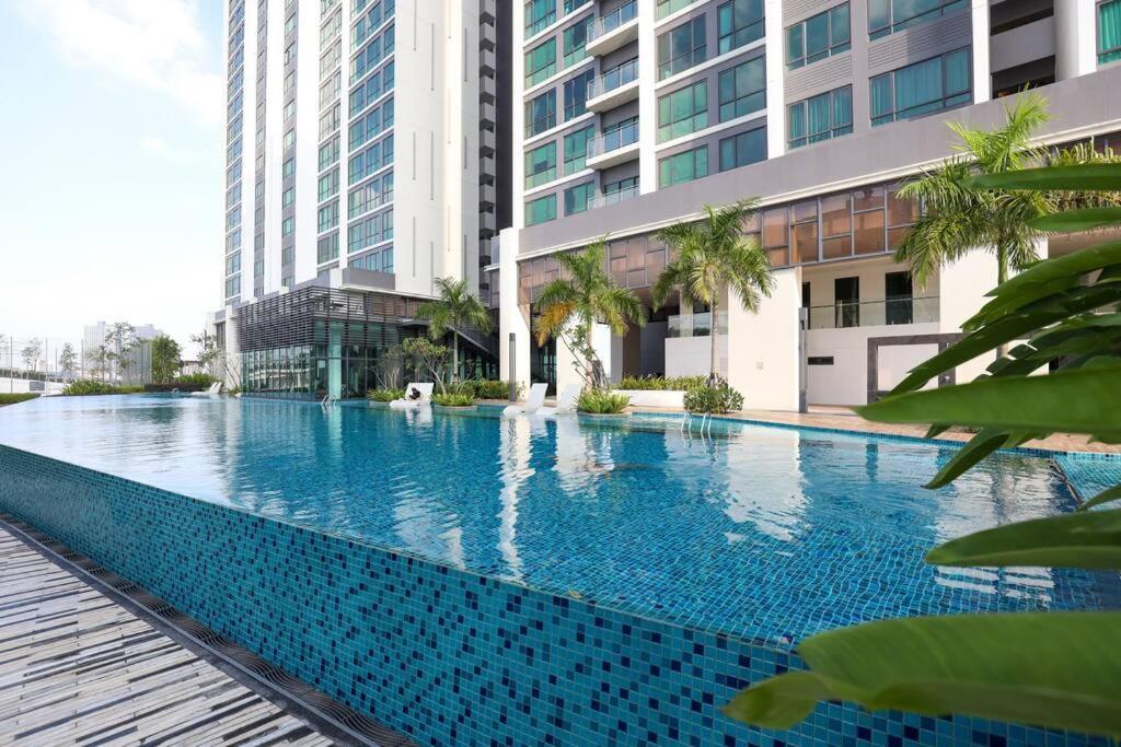 Elegant Homes 9Pax 5Bed Sunway Pyramid-Lagoon 2 Car Park Петалинг Джая Екстериор снимка